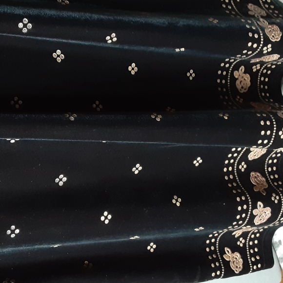 Velvet feel dress - Picture 2 of 5